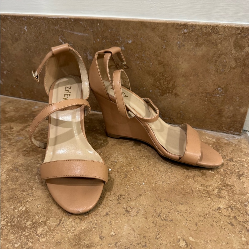 Women's Tan Wedge Heels